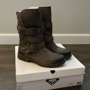 NEW Roxy Sherpa-lined Boots